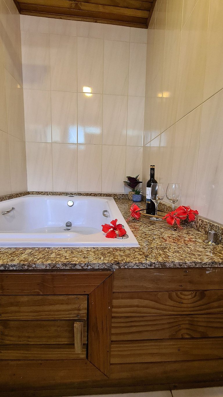 Apê Cabana Romântica com Hidro Casal, Lareira, Churrasqueira