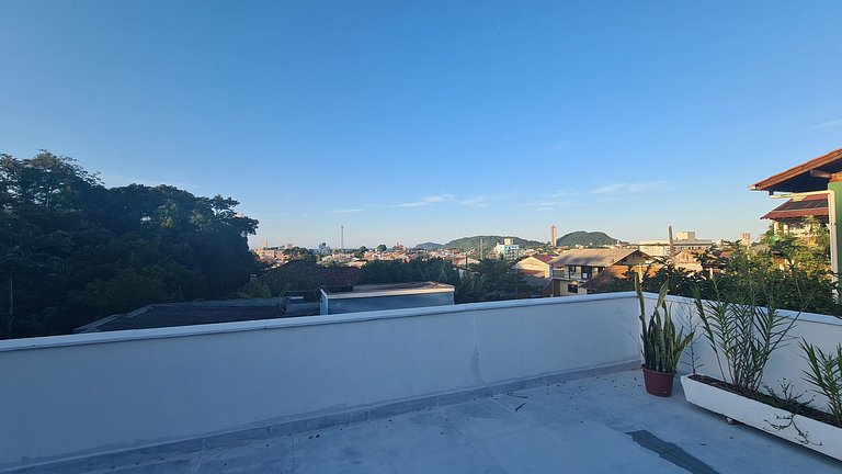 Casa com piscina próximo à praia