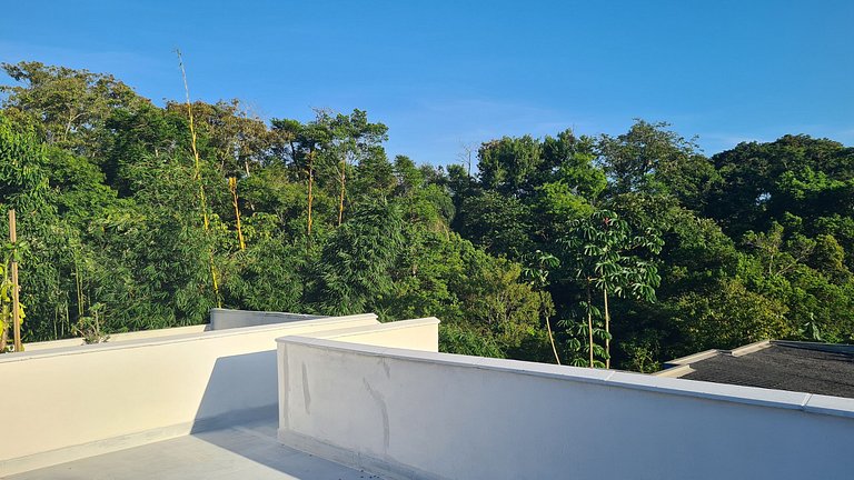 Casa com piscina próximo à praia