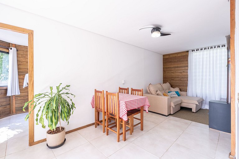 Cabana com hidro grande próxima à praia