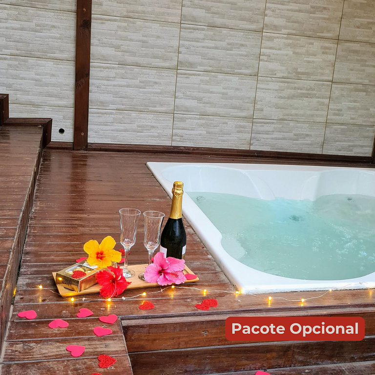 Cabana com hidro grande próxima à praia