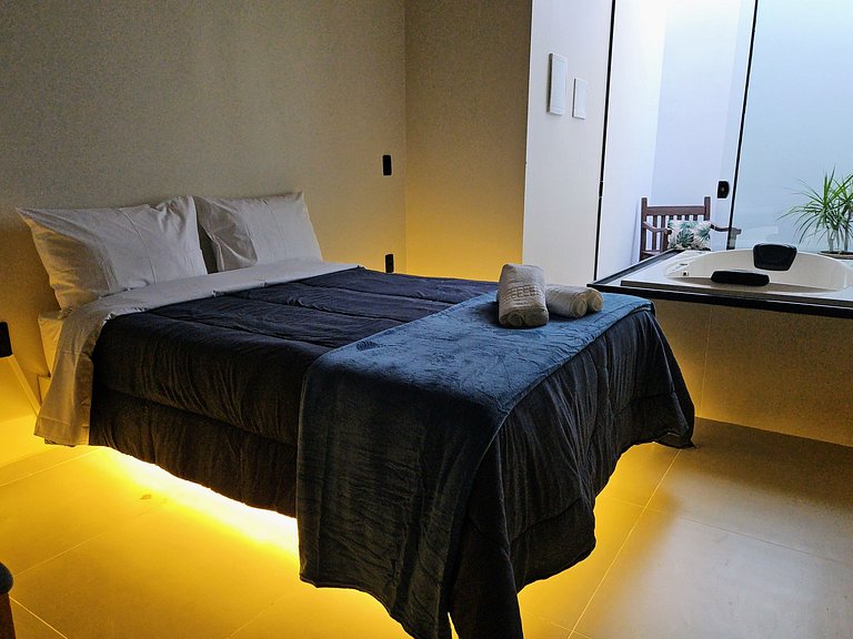 Loft com banheira com hidro casal próximo ao mar