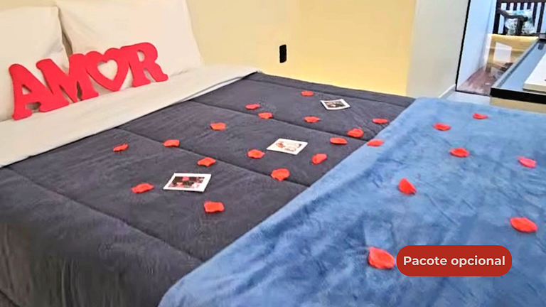 Loft com banheira hidro com praia no fim da rua