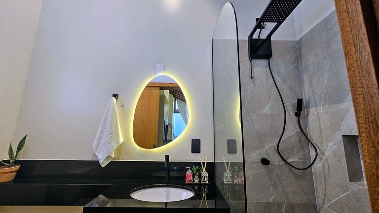 Loft c/ banheira, ar cond próximo à praia