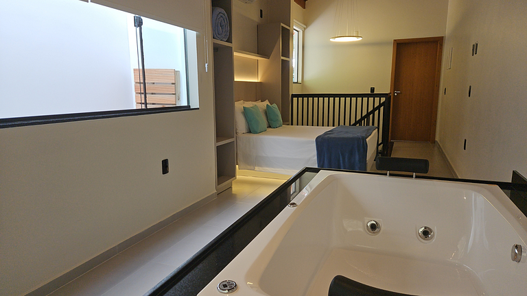 House with double hot tub, air conditioning, fireplace and b