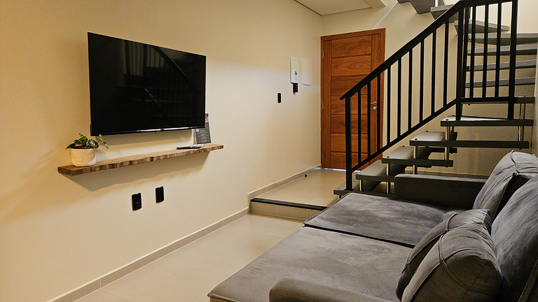 House with double hot tub, air conditioning, fireplace and b
