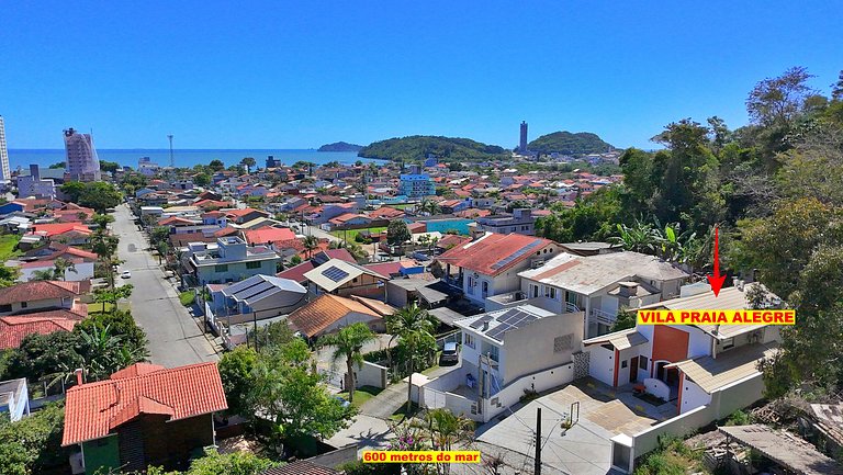 Sobrado hidro casal com praia no fim da rua