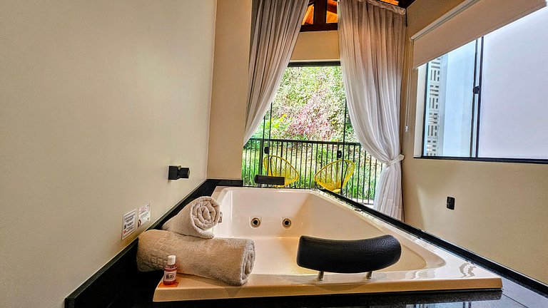 Casa de dos plantas con jacuzzi y barbacoa cerca de la playa